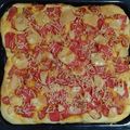 Cooksnap dari Sandra Kharismawati untuk resep Pizza sosiz panggang teflon/oven
