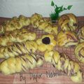 Cooksnap dari Dapur NAAFA untuk resep Bentuk roti manis - cara simple