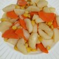 Chloie Smith's cooksnap of when they made Water Chestnut, Carrots and Corn.