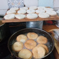 El cooksnap de Adriana Loyarte cuando hizo Tortas fritas.. 🧉🌧🫓.