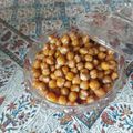 کوک اسنپ زهرا ملوندی بعد از امتحان کردن نخود قورقاسی (نخود برشته اردبیل).