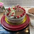 Szabó Kitti Cooksnap-ja, amikor elkészítette a(z) Tej-és fehércsokoládé mousse torta málnazselével receptet.