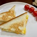 Cooksnap dari Anie Aryanti untuk resep Roti Lapis Telur Keju