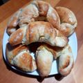 Katalin Márton Cooksnap-ja, amikor elkészítette a(z) Tejmentes, kelesztés nélküli kifli receptet.