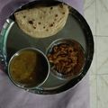 Ayesh Shah का कुकस्नैप जब उन्होंने साबुत मसूर की दाल ओर रोटी(saaboot masur ki dal aur roti recipe in hindi) बनाया था।