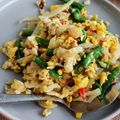 Cooksnap MiEra semasa beliau membuat Kacang Panjang Goreng Telur.