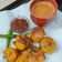 Madhu Jain का कुकस्नैप जब उन्होंने बटाटा वड़ा (batata vada recipe in Hindi) बनाया था।