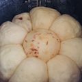 Cooksnap dari Kayla Budihardja untuk resep Roti sobek magic com