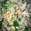 รูป Cooksnap ของ คุณครู มีเกียรติ เวสารัช (ครูต้นดนตรี) เมื่อเขาทำ ก๋วยเตี๋ยวคั่วไก่Easyๆ