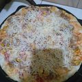 Cooksnap dari Dewi Iswandari untuk resep Pizza teflon Sederhana (Empuk)