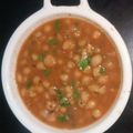 Sandhya bhati का कुकस्नैप जब उन्होंने सफेद छोले की सब्जी (safed chole ki sabzi recipe in Hindi) बनाया था।
