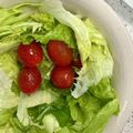 Cooksnap de Paula quando cozinhou Salada de alface com azeite e vinagre balsâmico.