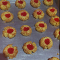 Cooksnap dari yusianah saja untuk resep Strawberry Thumbprint Cookies