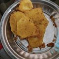 Pari Singh 's cooksnap of when they made Aloo ki pakode.