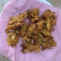 Sheenay Khan's cooksnap of when they made Palak,pyaaz,Aloo pakora platter.