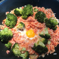 El cooksnap de mjmonseco cuando hizo Salteado de arroz con brócoli y salchicha de pollo y huevo.