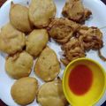 Meenaxhi Tandon का कुकस्नैप जब उन्होंने मिर्ची पकौड़ा (mirchi pakoda recipe in Hindi) बनाया था।