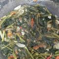 Cooksnap dari Dewi Ratna sari untuk resep Tumis Daun Lembayung