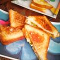 ANJANA GUPTA का कुकस्नैप जब उन्होंने तवा मसाला आलू सैंडविच (tawa masala aloo sandwich recipe in Hindi) बनाया था।
