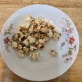 Lynn Chiu 的 平底鍋「焦糖爆米花」好涮嘴的小點心！！ cooksnap