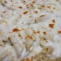 صورة من براءة هلال ، شاركها بعد تجربة وصفة مكرونه بالجبنه🧀🥘