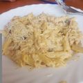 El cooksnap de Stefany Ochoa Fernández cuando hizo Espaguetis salsa alfredo con pollo y champiñones.