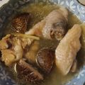 開心賴廚房 的 香菇雞湯 Chicken Soup with Mashrooms cooksnap