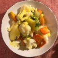 Cooksnap από Eirinaki στη συνταγή Κουνουπίδι βραστό σαλάτα με καρότα και πατάτες βραστές