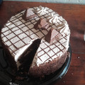 El cooksnap de Xhacon Axevedo cuando hizo Torta húmeda de chocolate con cubierta. Medio kilo.
