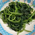 Yinhuei Lin 的 清炒地瓜葉(ih爐) cooksnap