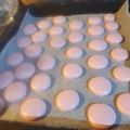 Lovas Viktória Cooksnap-ja, amikor elkészítette a(z) Málnás macaron receptet.