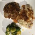 J Mosley's cooksnap of when they made Salisbury steak and onion gravy.