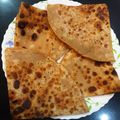 Naureen Khan Lodhi's cooksnap of when they made Aloo k parathay #cookpadramadan #sehri.