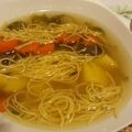 Kitti Györfi Cooksnap-ja, amikor elkészítette a(z) Tyúkhúsleves gazdagon receptet.