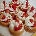 Chef Weird Beard's cooksnap of when they made Strawberry Shortcake.