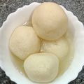 Rakhi Dutta's cooksnap of when they made রসগোল্লা (rasgulla recipe in Bengali).
