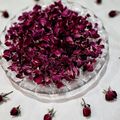 کوک اسنپ آنیتا بعد از امتحان کردن نحوه خشک کردن غنچه گل محمدی🌹🌹.