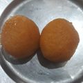 Shamaila का कुकस्नैप जब उन्होंने मोतीचूर लड्डू (Motichoor laddu recipe in hindi) बनाया था।