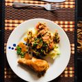 El cooksnap de Blas Tovar cuando hizo Muslos de pollo en salsa de tomate con patatas fritas en aceite de pollo frito.
