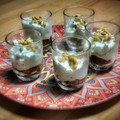 El cooksnap de Arianne cuando hizo Aperitivo en vasitos de crema de queso azul con membrillo y piñones tostados.
