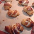 sedgin78's cooksnap of when they made Easy Pretzel Knot Bites.