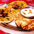 Mrinalini Sinha का कुकस्नैप जब उन्होंने अमृतसरी आलू कुलचा (Amritsari aloo Kulcha recipe in Hindi) बनाया था।