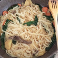 El cooksnap de Silvia Sanz cuando hizo Ramen con caldo de pollo, fideos de arroz y pak choi.