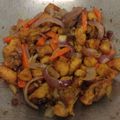 Cooksnap Liena Lie semasa beliau membuat Ayam goreng kunyit.