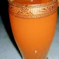 صورة من مدام اسمهان 😔🍃🍃، شاركها بعد تجربة وصفة عصير ميكس برتقال 🍊 وجزر 🥕 وخوخ 🍑