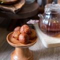 Cooksnap MinSha semasa beliau membuat Cekodok Pisang Simple.