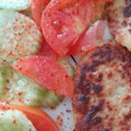 El cooksnap de Berenice Jasso cuando hizo Ensalada de pepinillo, tomate y cebolla morada.