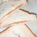 Jaya Kapoor का कुकस्नैप जब उन्होंने पीनट बटर टोस्ट सैंडविच (peanut butter toast sandwich recipe in Hindi) बनाया था।