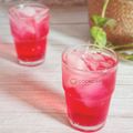 Cooksnap Lily Suryani Mohd Ali semasa beliau membuat Sirap Selasih.