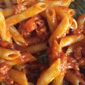 El cooksnap de Sara PA cuando hizo Macarrones boloñesa sin hervir la pasta.